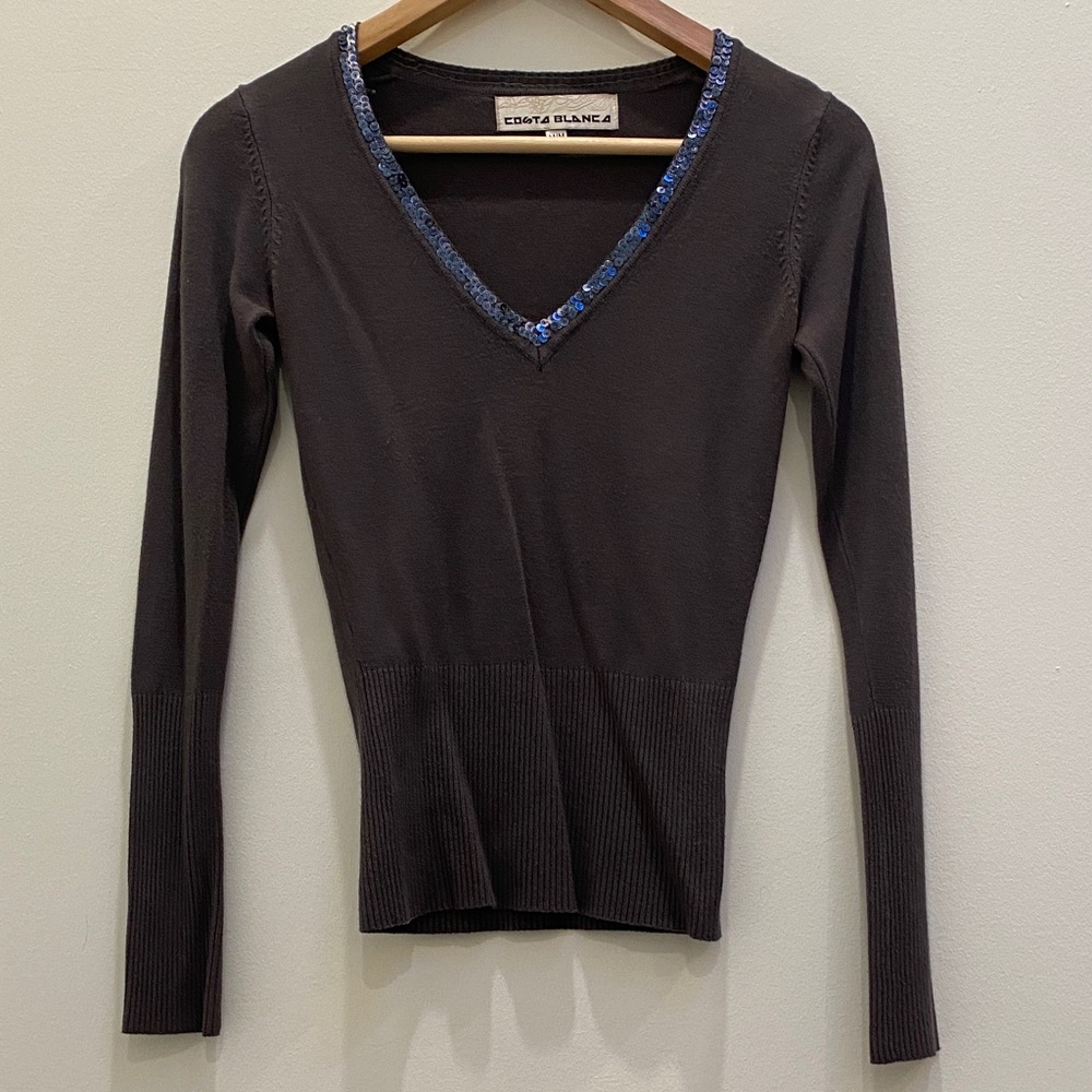 Costa Blanca Brown Long Sleeve V-Neck Top